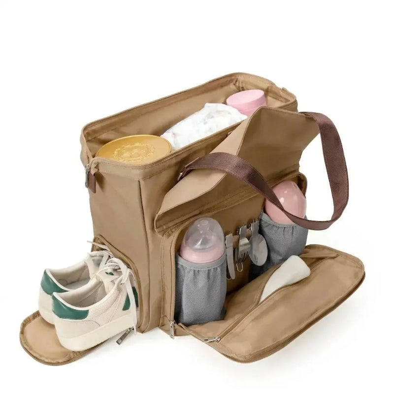 Ouvertures du sac à dos à langer marron