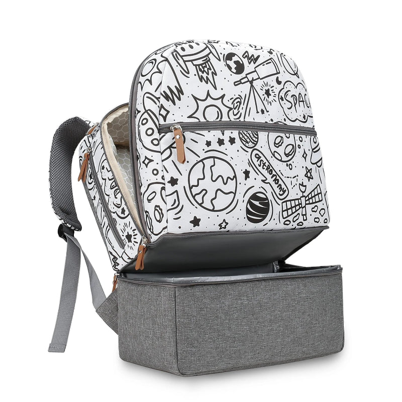 Petit sac à dos à langer espace sur fond blanc