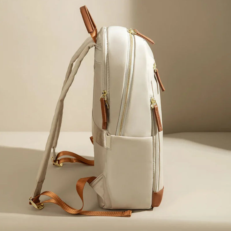 Sac à dos à langer bébé de profil